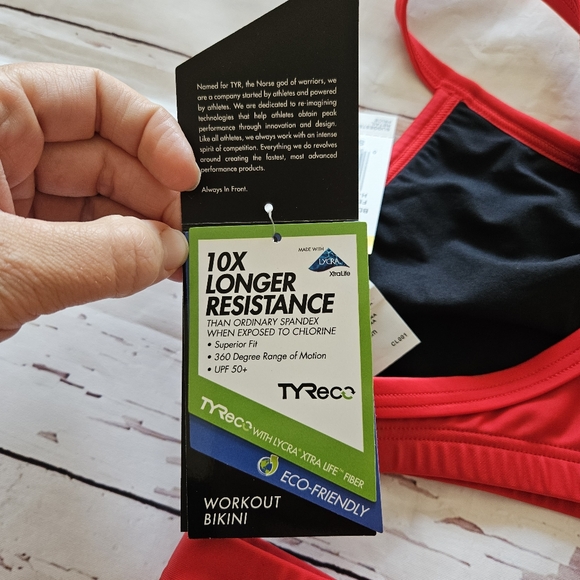 NWTS TYR Womens Red Two Piece Workout Bikini Size XS - Picture 6 of 6